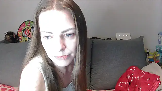 AnnaDiamond1 online show from July 21, 12:06 pm