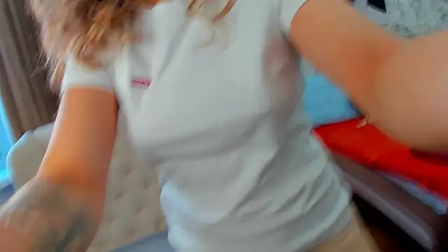 foxy blond online show from February 27, 1:16 am