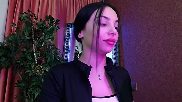 MissJuliax online show from November 25, 7:10 am