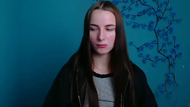 Eva Janee online show from January 6, 12:20 pm