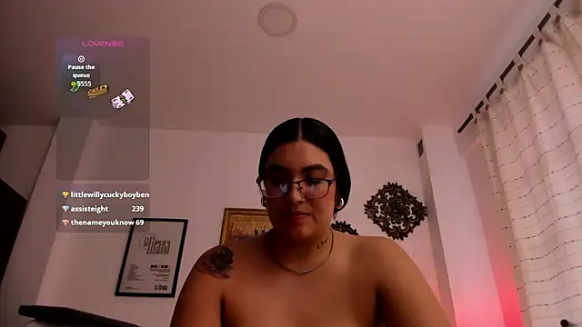 VeronicaGilss online show from June 20, 5:38 pm