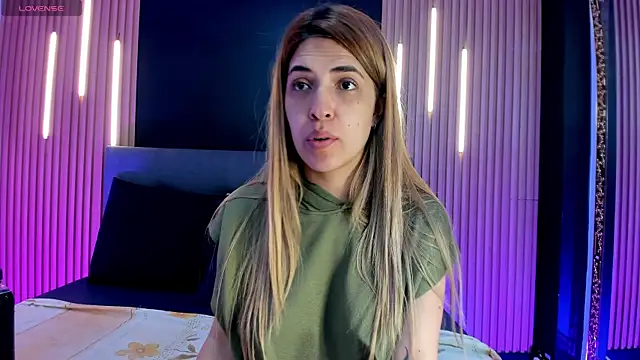 EvaaLovia1 online show from June 21, 3:05 pm