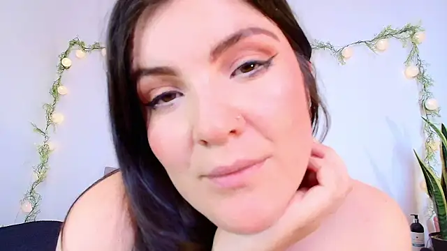 Amara vega online show from May 4, 4:22 pm