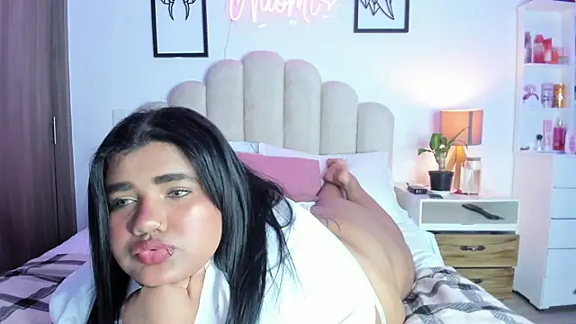 NaomiAsha online show from July 6, 2:00 pm