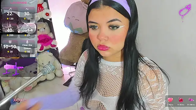 Lizz Tender online show from May 24, 12:15 pm