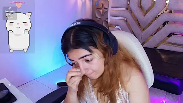 meraki fraise online show from September 24, 7:13 pm