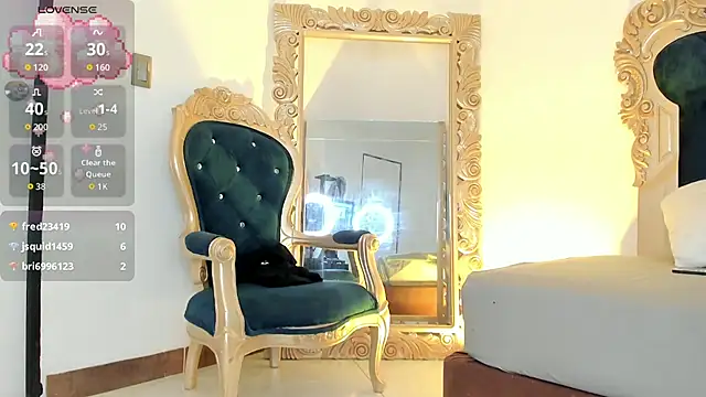 Snapshot of Ari_sunshine_ chatting on October 2, 6:18 am Ari sunshine  online show from October 2, 6:18 am