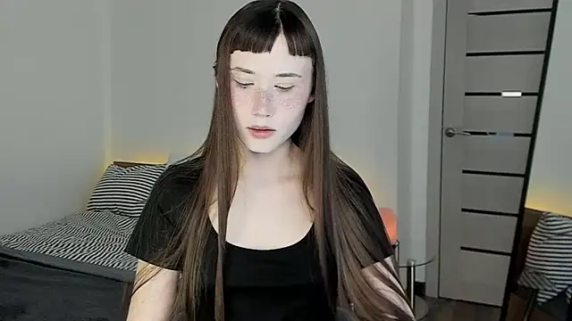 Stella Sunny online show from May 5, 3:48 pm