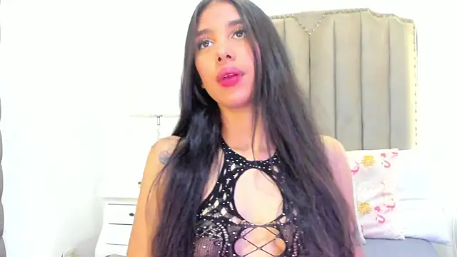 HoneySummer  online show from March 18, 7:52 pm