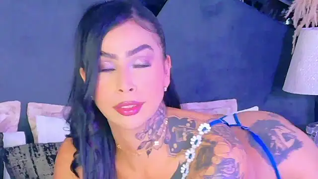 GiahDaniels online show from July 6, 8:44 pm