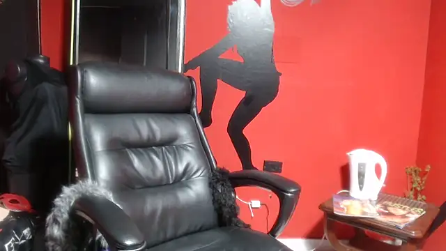 KLOE PIELL online show from December 22, 8:01 pm