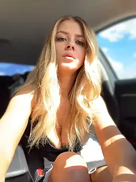 Love Bri online show from August 3, 11:38 am