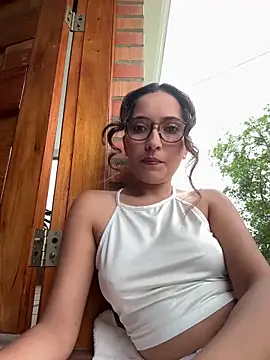 Penelope-Hot online show from June 15, 8:20 pm