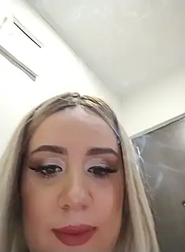 AdelinaJude online show from October 9, 7:40 pm