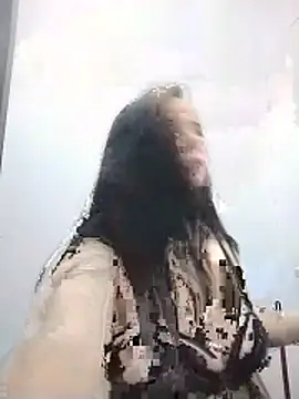AdelinaJude online show from June 4, 4:44 pm