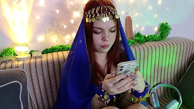 ValBae online show from December 14, 10:04 pm