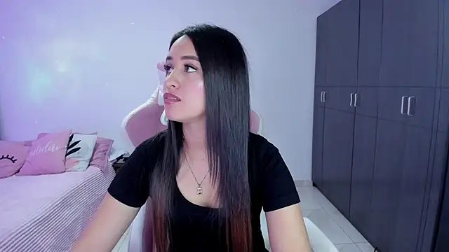 Tinylottie online show from November 3, 11:42 pm