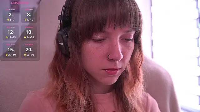 Snapshot of juliapie chatting on October 19, 7:32 am juliapie online show from October 19, 7:32 am