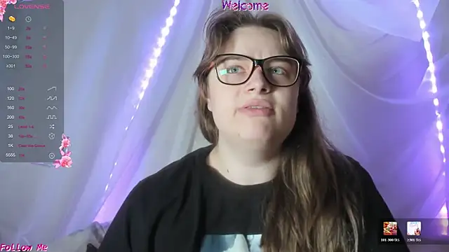 Seductive She Wolf online show from June 27, 3:51 pm