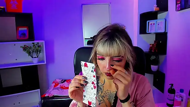 Samantha Smiith online show from July 9, 3:53 am