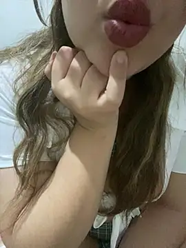 yassminsexy22 online show from April 23, 11:51 pm