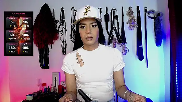 akinoro  online show from November 16, 8:42 pm