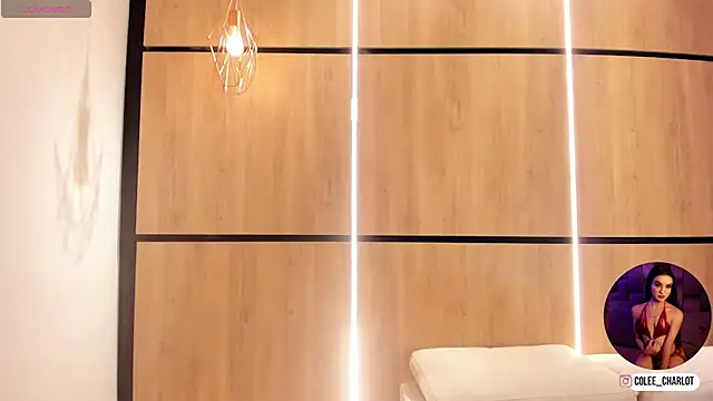 charlotte colee online show from November 7, 12:44 pm