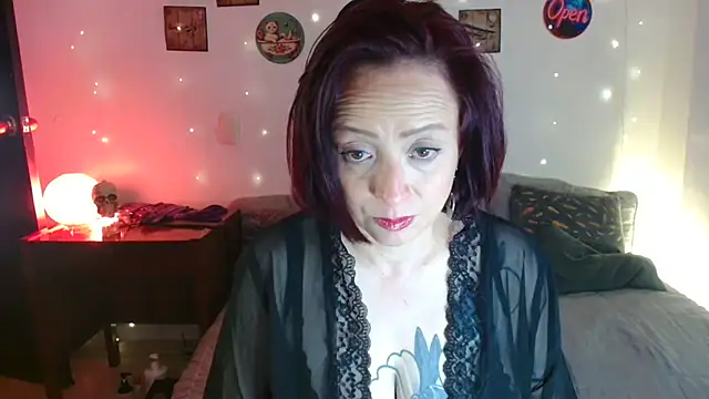 catalinamommyx online show from July 29, 1:38 am