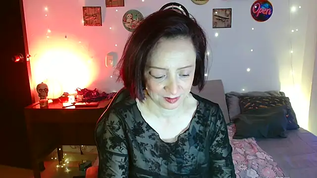 catalinamommyx online show from June 29, 3:02 am