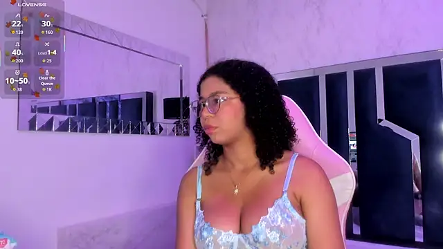 Snapshot of MilaHall_ chatting on September 24, 3:49 am MilaHall online show from September 24, 3:49 am