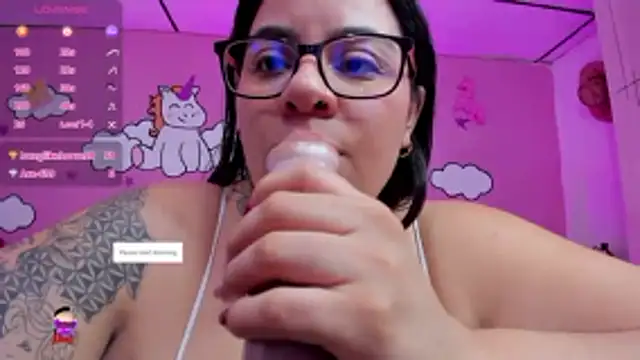 Sharon hils online show from December 17, 9:52 pm