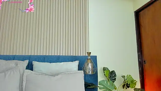 kathecute   online show from July 18, 2:04 am