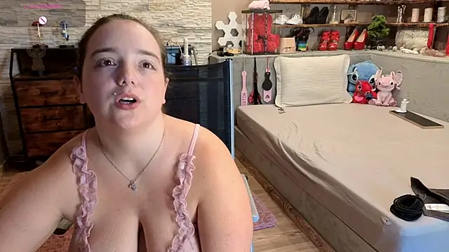 Kimberly-Caprice online show from July 30, 7:09 am