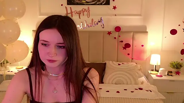 AliceLiddelle online show from April 17, 10:06 am