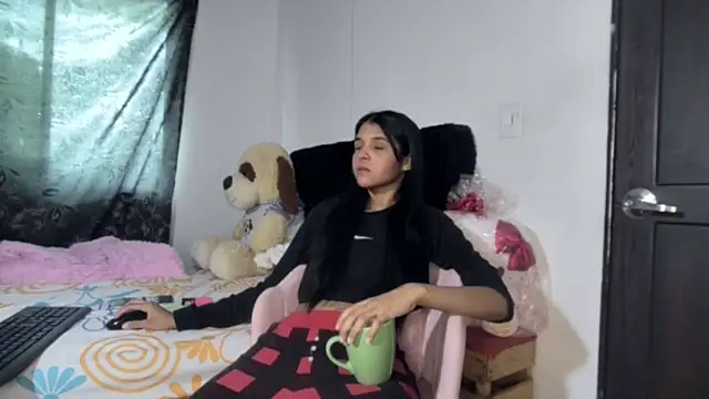Michi sexy online show from May 2, 2:53 pm