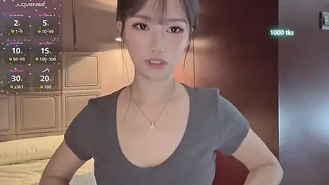 -XunMengLong- online show from December 21, 4:44 pm