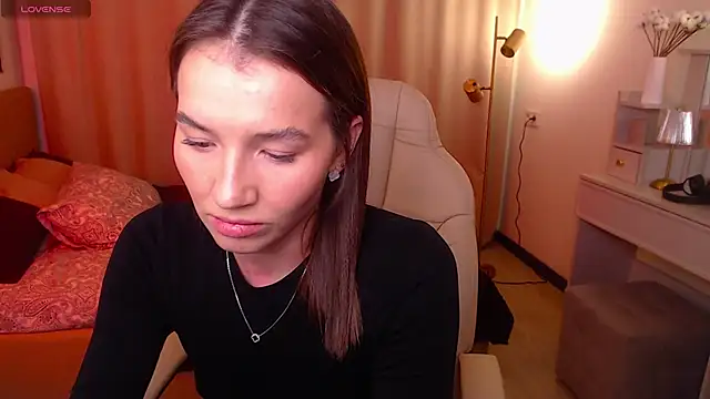 Bellla Haddid online show from November 21, 1:51 am