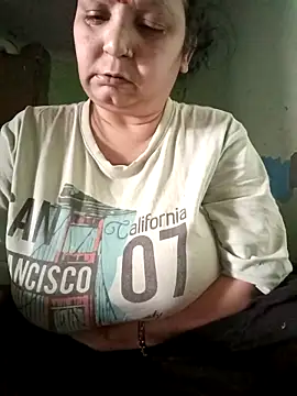 Kavya kapoor online show from February 15, 8:35 am