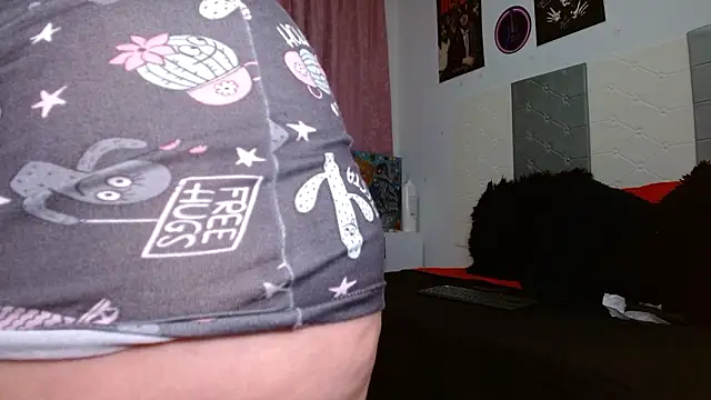 scarlett  morgan online show from February 3, 2:00 pm