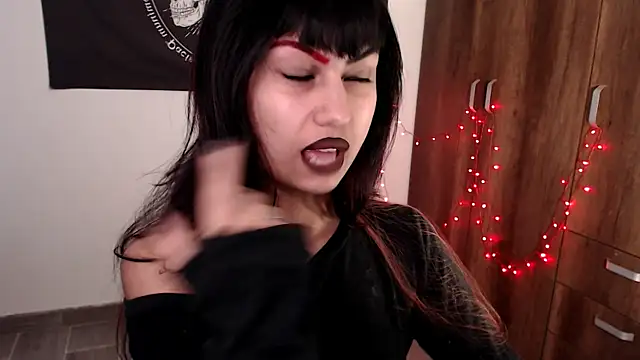 Little-Lucifer online show from March 19, 7:07 pm