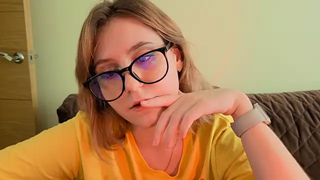 Snapshot of Diana_Flower chatting on September 11, 1:11 pm Diana Flower online show from September 11, 1:11 pm