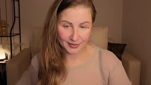 Snapshot of Helens_love chatting on September 20, 2:21 am Helens love online show from September 20, 2:21 am