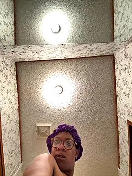 SexyHoneyRedd online show from November 19, 5:46 pm