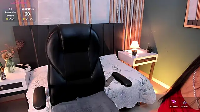 Janne lee online show from November 10, 8:15 pm