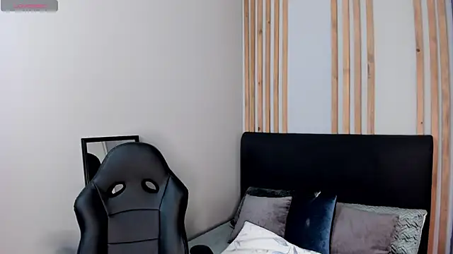 Janne lee online show from November 14, 8:09 pm