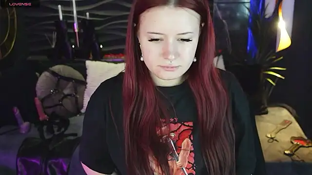 Lily Moonlight online show from March 17, 7:01 am