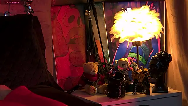 ZoeMesmerize online show from March 11, 11:14 am