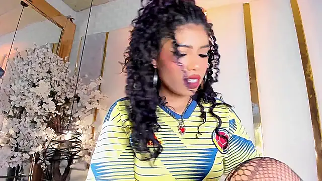 julietajackson 1 online show from July 4, 5:36 am