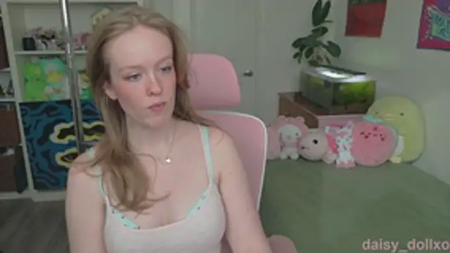 Daisy Dollxo online show from April 24, 9:39 pm
