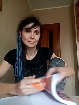 Francenia lolis online show from October 31, 8:18 am